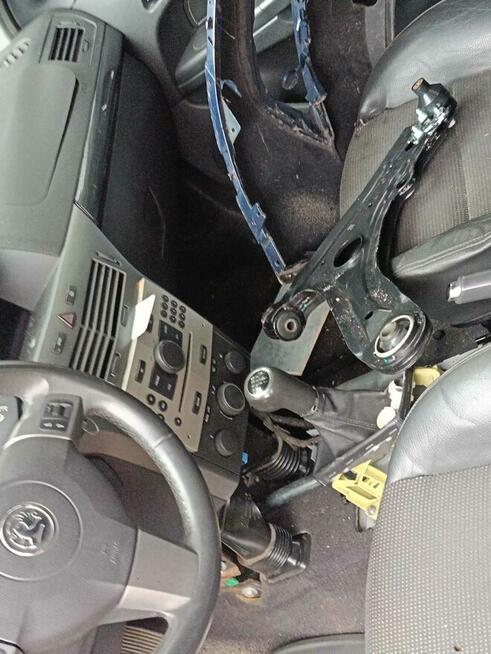 Opel astra h w całości na części