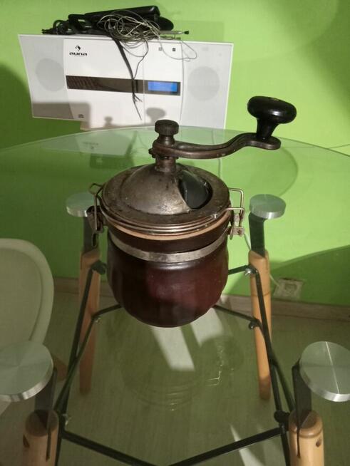 Sprzedam Sprawny Młynek Gliniany Okazja Polecam