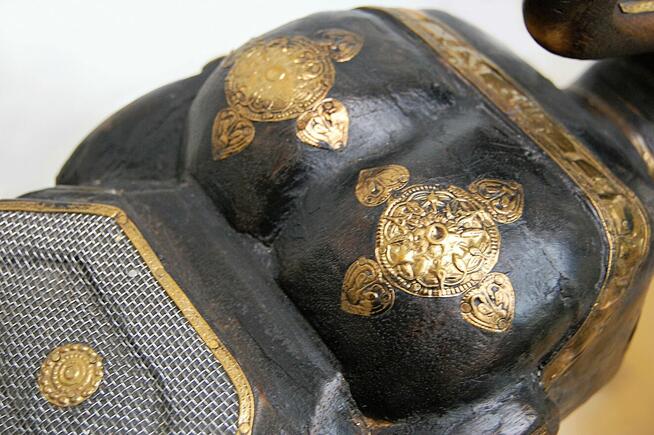 Duży słoń indyjski, rzeźba, drewno mango jak heban, mosiądz