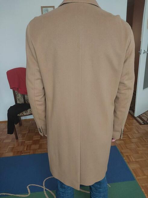 Nowy płaszcz męski Hugo Boss