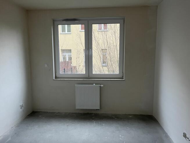 Na sprzedaż 3 pokojowe mieszkanie, Ziębicka 14