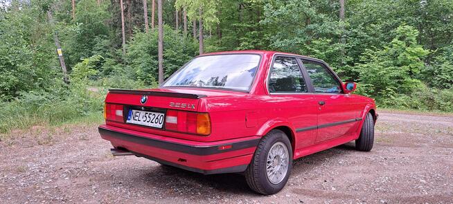 BMW E30 model 325 ix 4x4 rok 1989r.