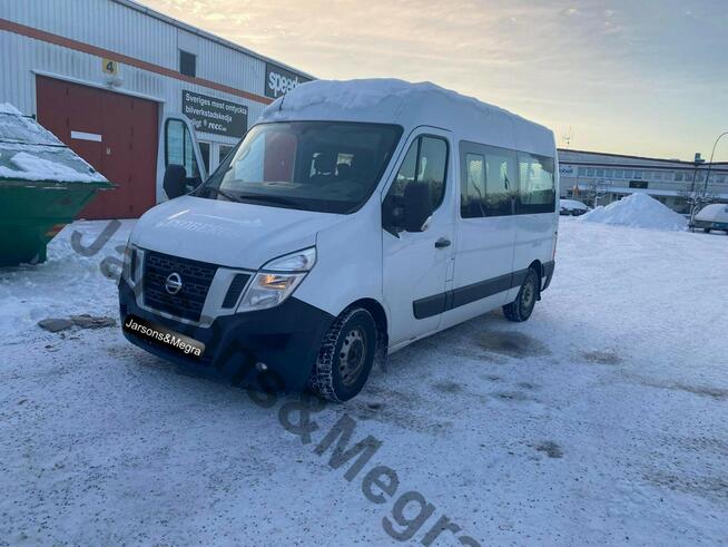 Nissan NV 400