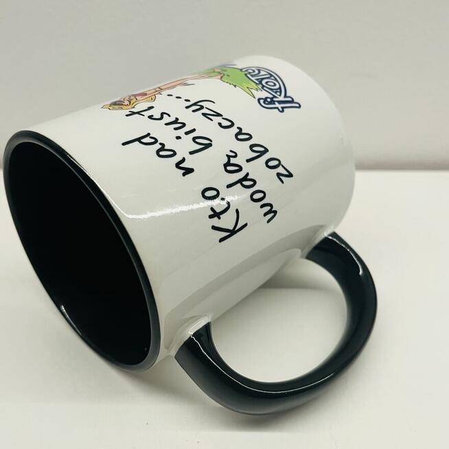 Zabawny KUBEK dla WĘDKARZA Kto nad wodą biust zobaczy... Na