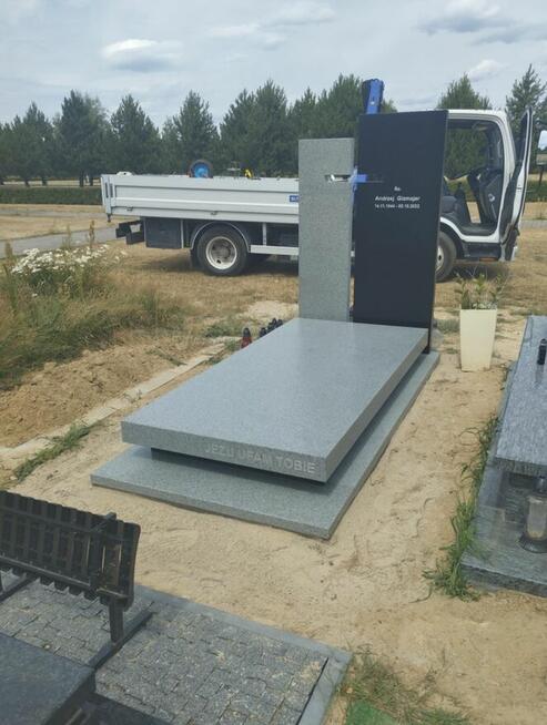 Pomniki z Granitu. PROMOCJA NA POMNIKI Z WYSTAWY