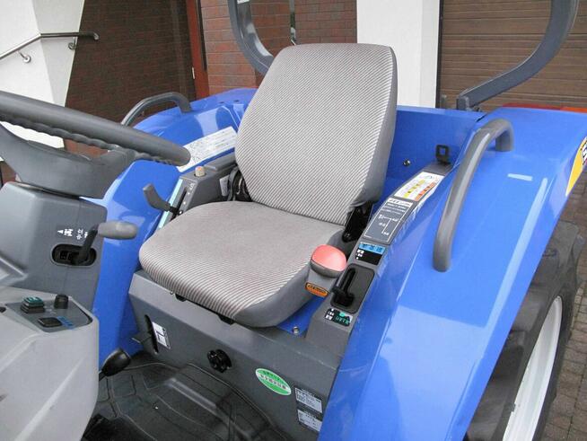 Mini Traktorek Iseki AT23 4X4 Wspomaganie Rewers Mały