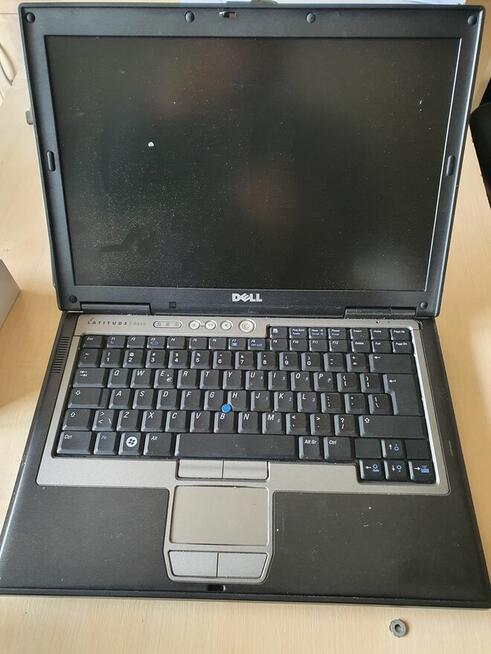 Syndyk sprzeda ruchomości - samochód osobowy, elektronika