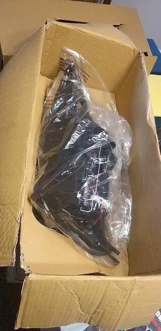 Lampa prawa przód ford focus kombii mk1 lift NOWA