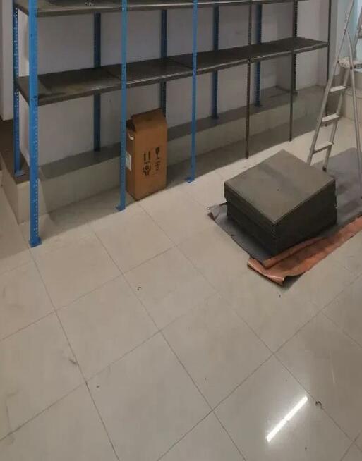 MAGAZYN - USŁUGI - Mokotów, Wierzbno