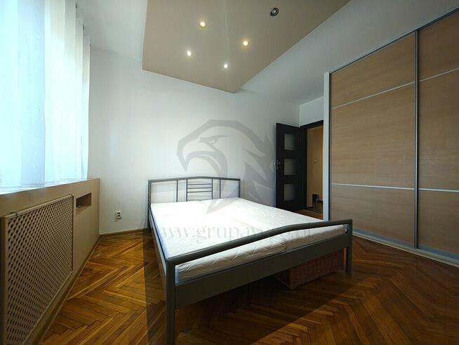 Oglądamy przez różowe okulary