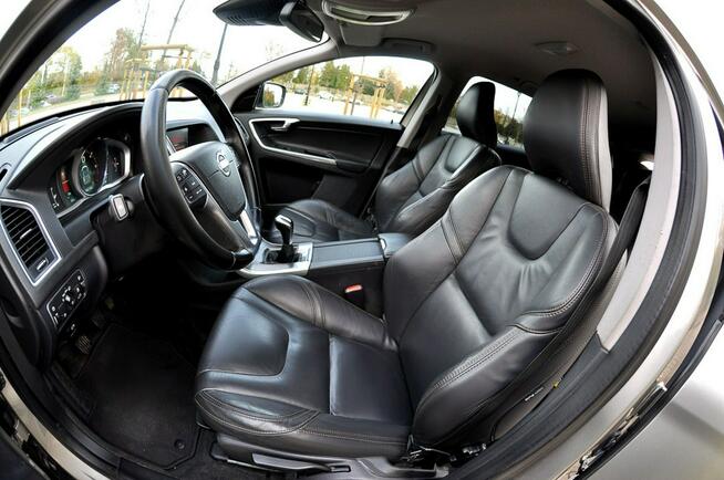 Volvo XC 60 LiFT 2,0 D4 Ledy Digital Navi Radar Blisy Skóra Grzana Full Opcja