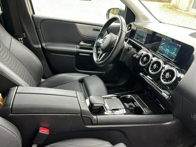 Mercedes B 200 • 190KM • Automat • Kamera 360 • Keyless • Skóry • 2019 •