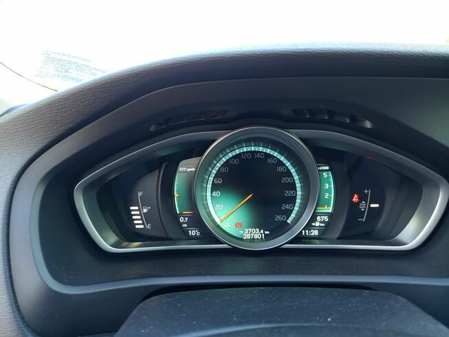 Sprzedam dynamiczne i oszczędne Volvo V40 190KM