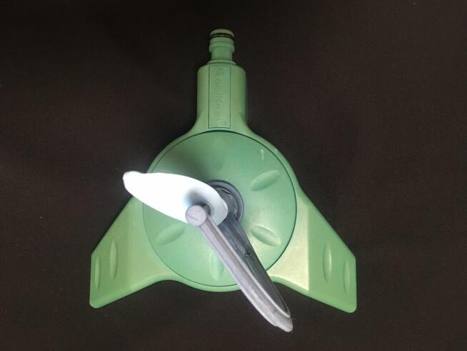 Zraszacz obrotowy Cellfast działka ogród