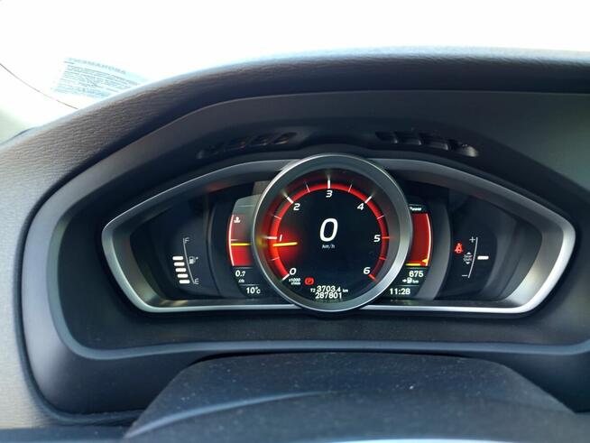 Sprzedam dynamiczne i oszczędne Volvo V40 190KM