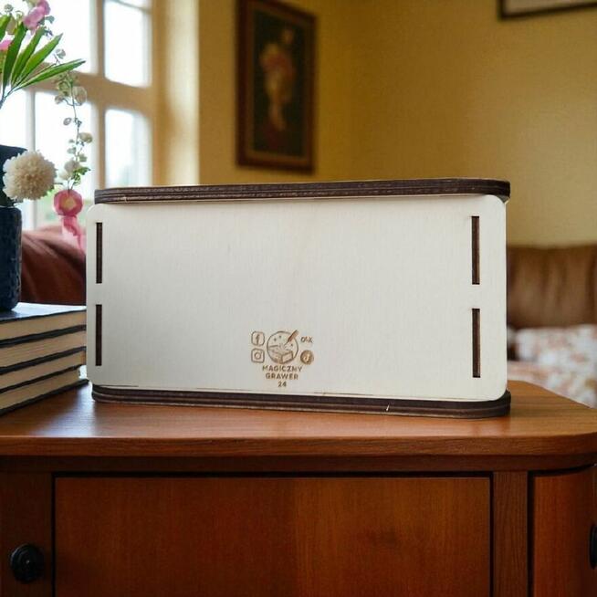 Drewniana Grawerowana Skarbonka Wykreślanka z Celem Oszczędz