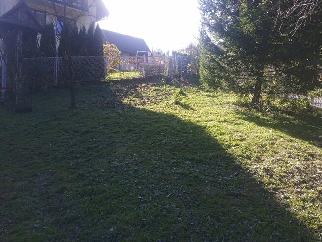 Zbieranie ,grabienie lisci.Pomoc na ogrodzie