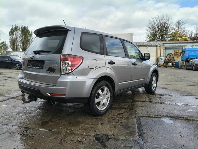 Sprzedam świeżo sprowadzone Subaru Forester