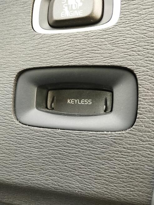 Volvo S60 2.0 T5 245koni KAMERA COFANIA CZUJNIKI PARKOWANIA