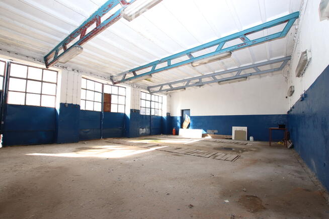 Dom z halą warsztatową – na biznes i zamieszkanie.