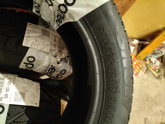 Opony zimowe 215-65-R17 Kormoran