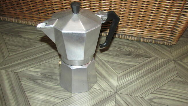 Kawiarka - Trinidad Expres