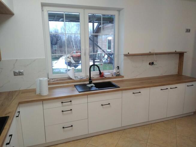 Stolarz Składanie mebli każdego rodzaju