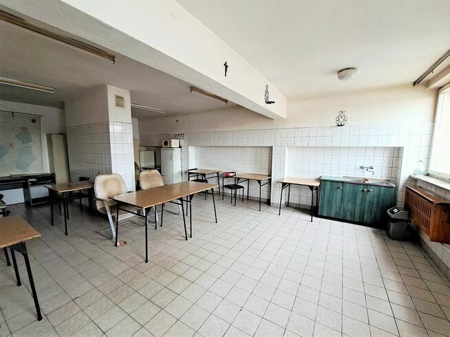 Na sprzedaż hala produkcyjno-magazynowa 885 mkw.