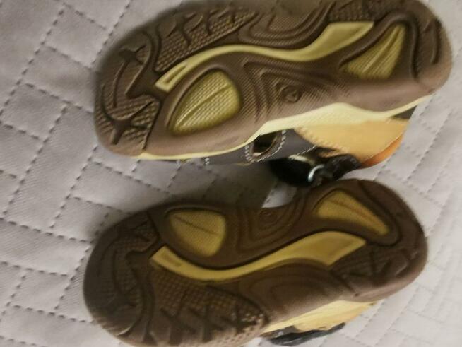 Sandałki dziecięce, skórzane rozmiar 20