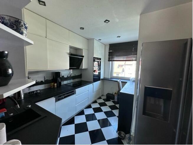 Syndyk ogłasza konkurs na sprzedaż ½ udziału w lokalu spół