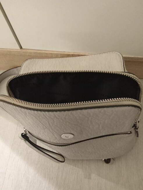 Sprzedam Plecak Calvin Klein Kolor Szary Skórkowy Okazja