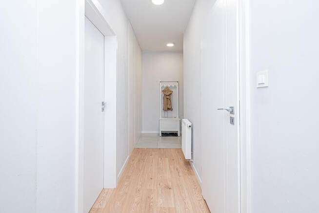 Na wynajem mieszkanie 3-pokojowe z dużym balkonem.