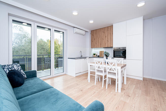 Na wynajem mieszkanie 3-pokojowe z dużym balkonem.