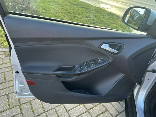 Ford Focus Turnier 1,0 EcoBoost "Champions Edition" Full Opcja bdb