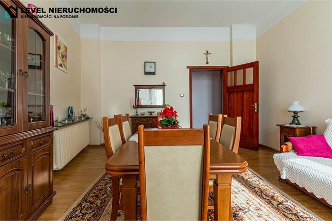 Przestrzenne mieszkanie w kamienicy