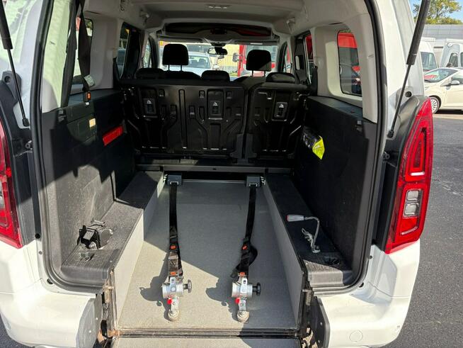 Opel ComboLife Niepełnosprawnych inwalida rampa Bogate wyposażenie2020