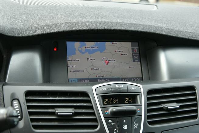 Renault Laguna 2.0 16v 140KM 2009r. Xenon TEMPOMAT Alufelgi Skóra Polecam