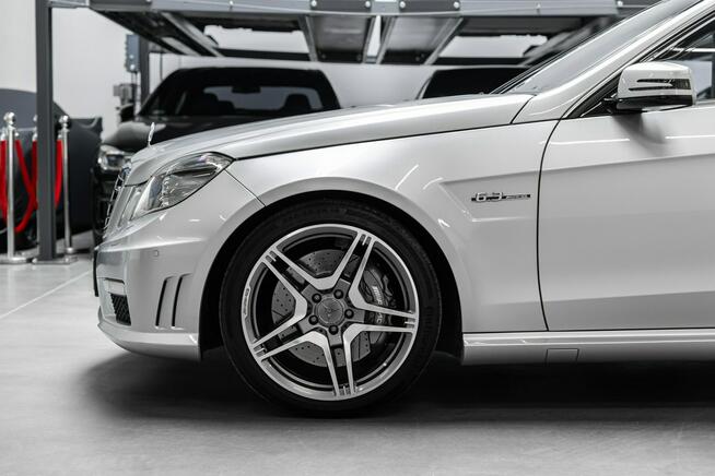 Mercedes E 63 AMG 6.2 V8 525 KM Performance. Bezwypadkowy. Stan Idealny. Kolekcjonerski.