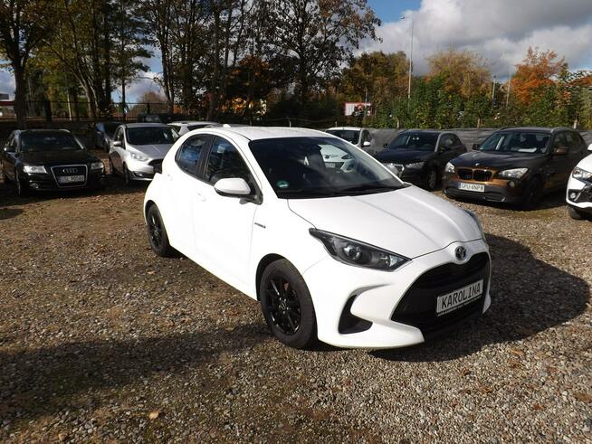 TOYOTA YARIS HYBRID IV