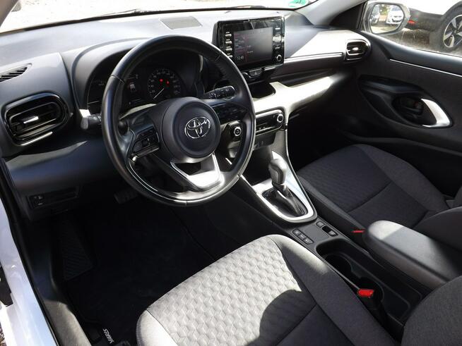 TOYOTA YARIS HYBRID IV