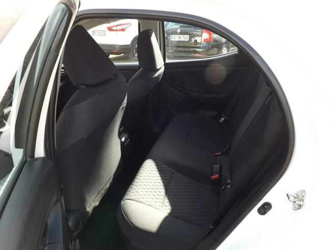 TOYOTA YARIS HYBRID IV