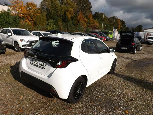 TOYOTA YARIS HYBRID IV