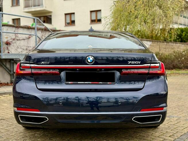 Faktura VAT 23% 750I X-drive High Executive