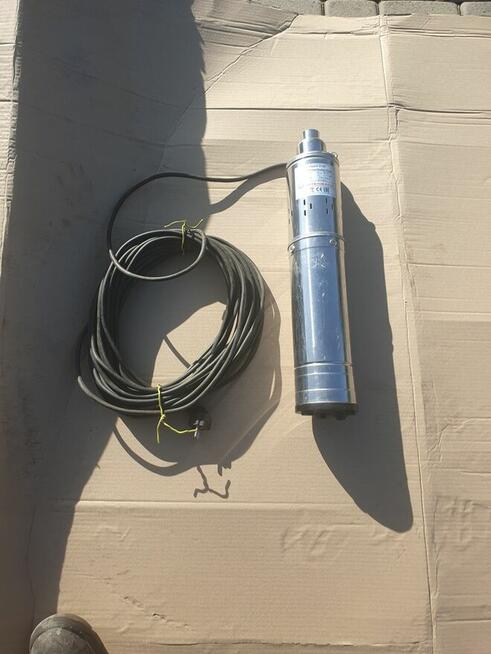 Pompa głębinowa śrubowa Dipper 2700 ROHTENBACH 750 W