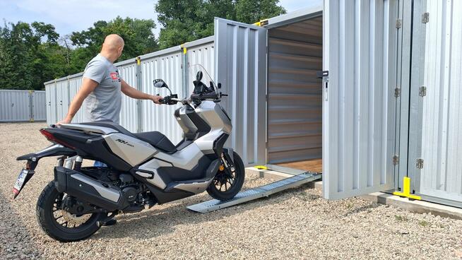 boxy * magazyny * schowki *komórki