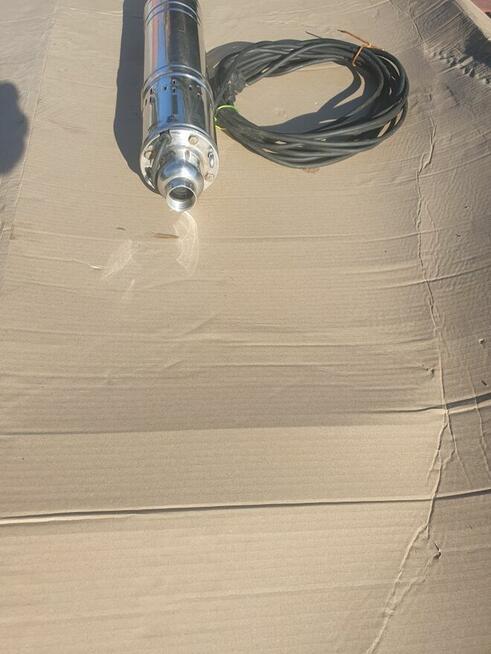 Pompa głębinowa śrubowa Dipper 2700 ROHTENBACH 750 W