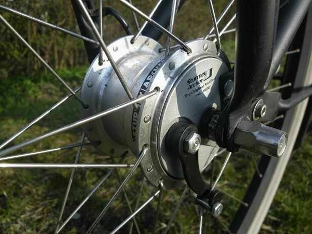 Cortina U4 Rower 28 57cm 3S - Mat Jet Czarny