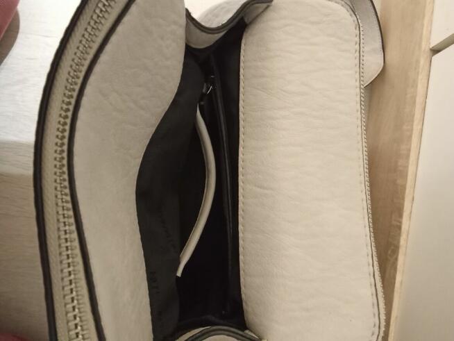 Sprzedam Plecak Calvin Klein Kolor Szary Skórkowy Okazja