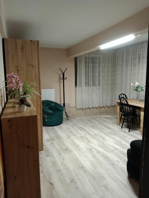 Samodzielny niezależny pokój z osobnym wejściem