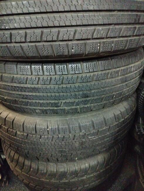 Sprzedam opony zimowe w dobrym bieżnikiem Michelin R14 175x8